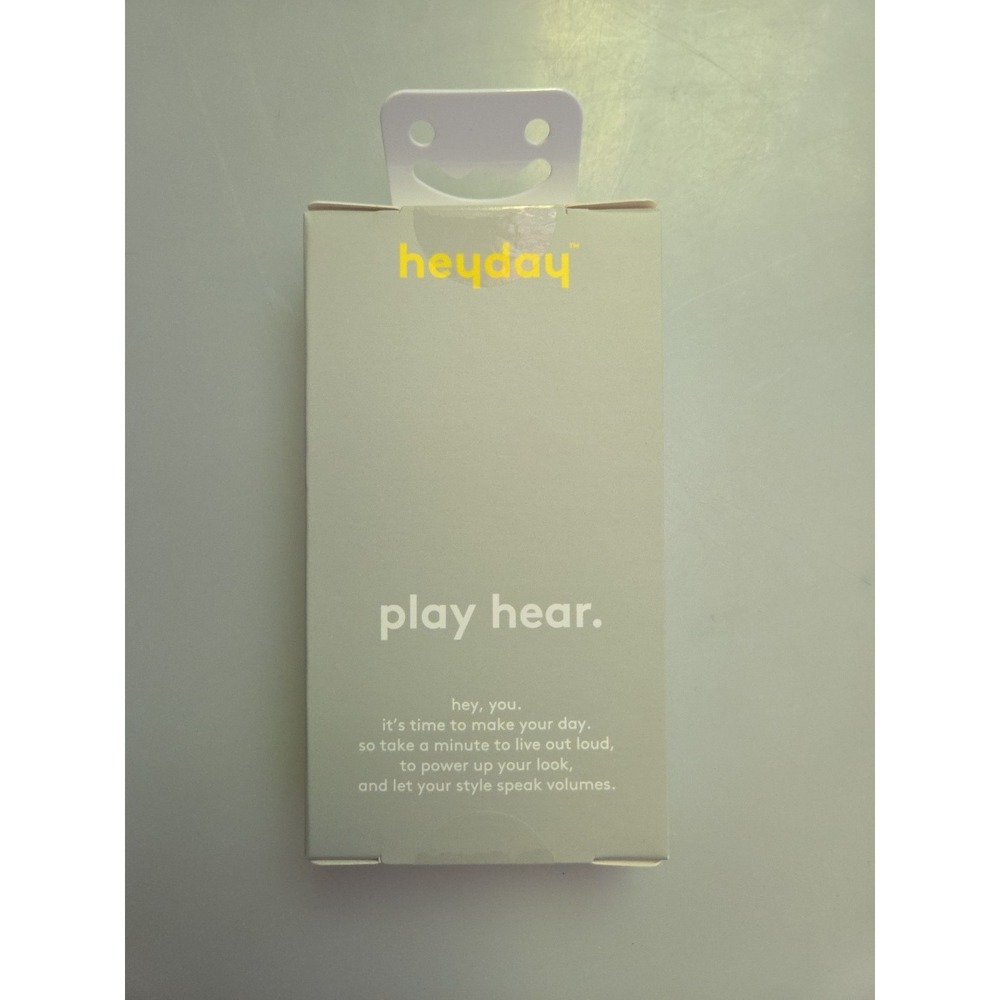 Heyday Audio 3.5mm to 3.5mm Auxiliary (Aux) Round Cable 3ft White - Picture 2 of 3